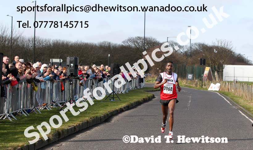 Geremew Tadele (Elswick Harriers) wins the North Tyneside 10k Road Race. Photo: David T. Hewitson/Sports for All Pics